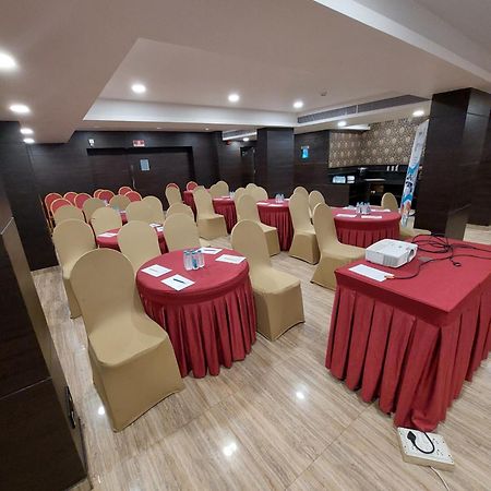 中央贝肯酒店 苏拉特 外观 照片